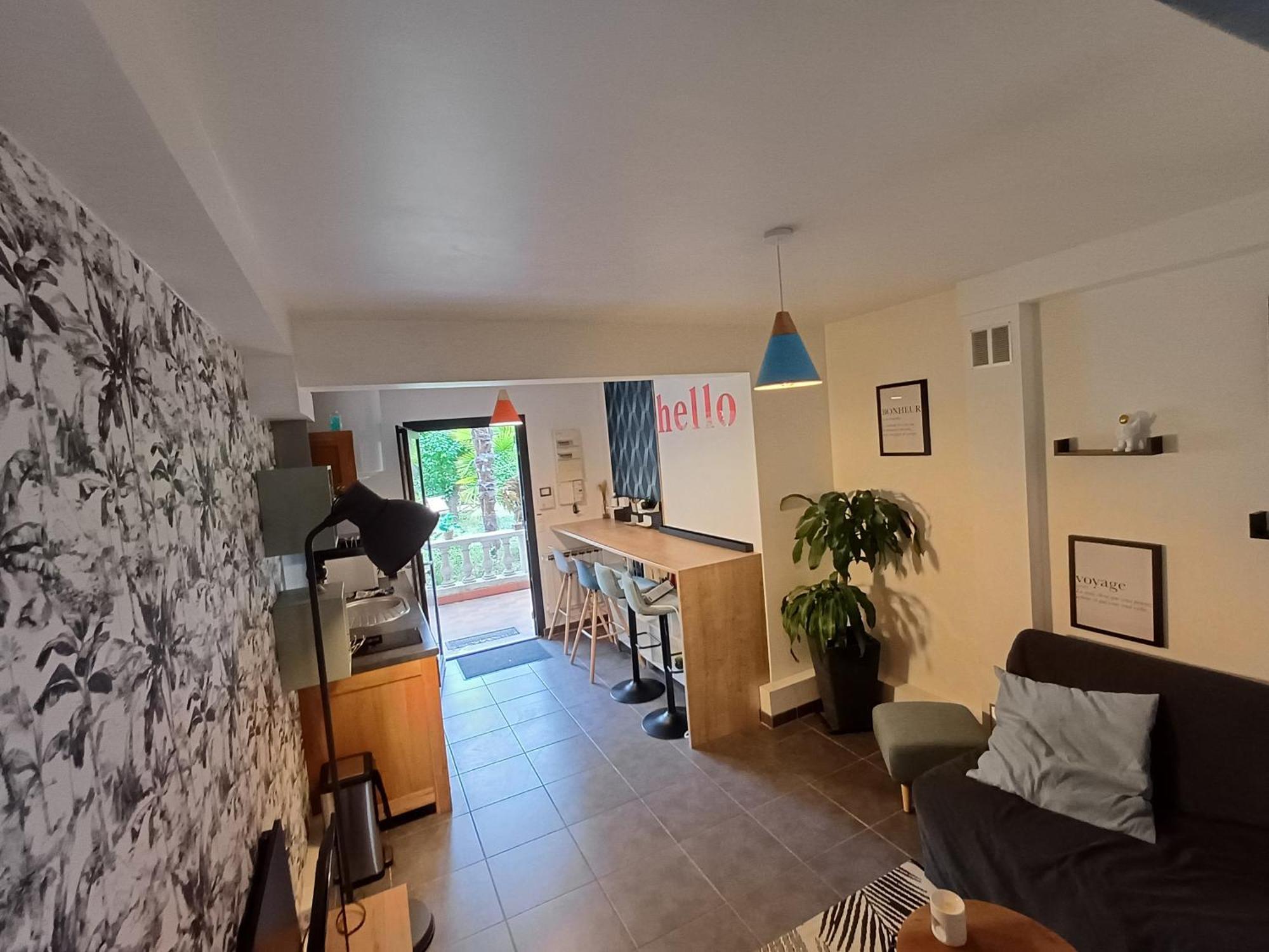 T2 Mermoz, Monnet Lenotre, Orly, Icade Apartment